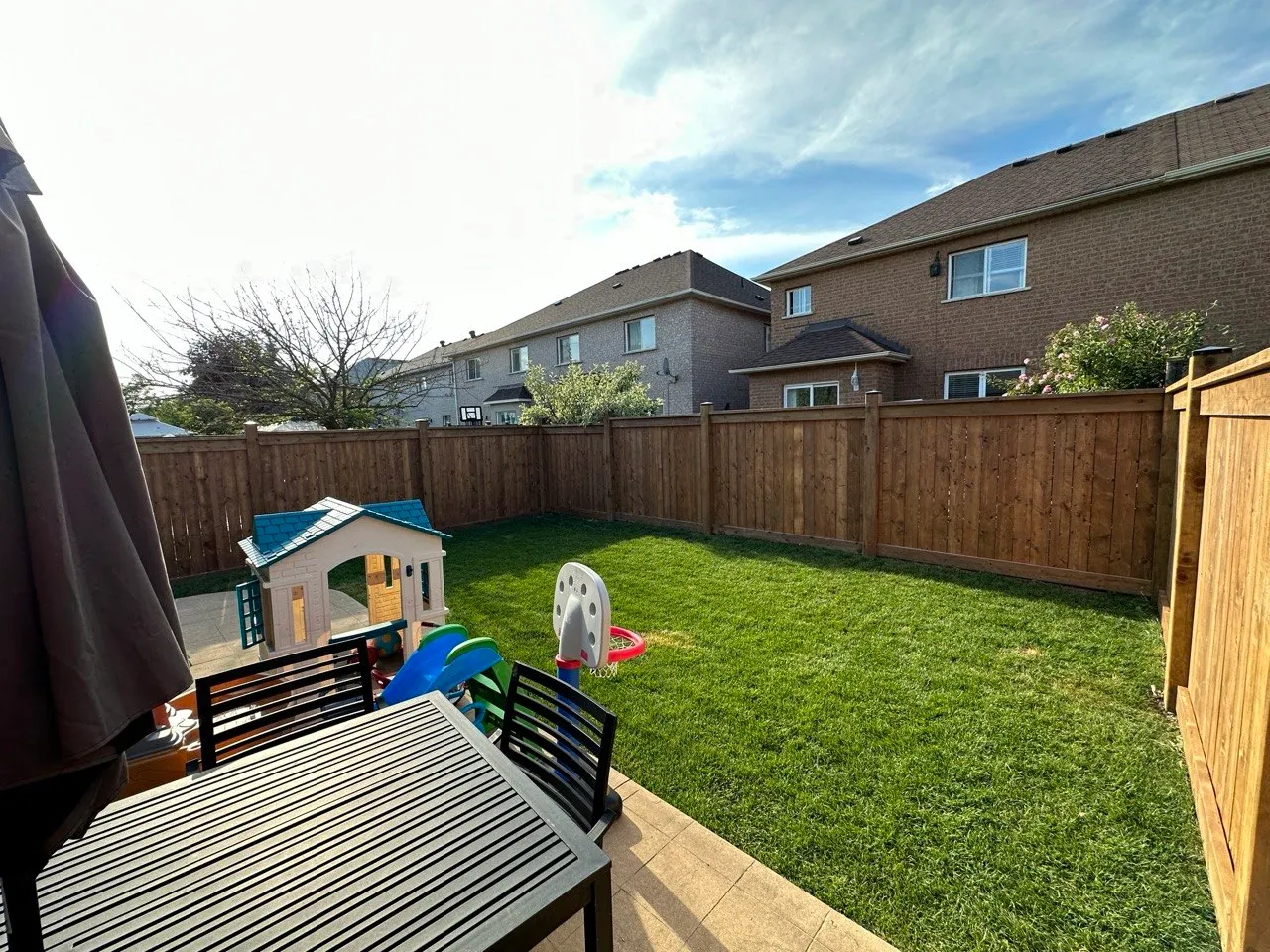 Privacy fence installation
